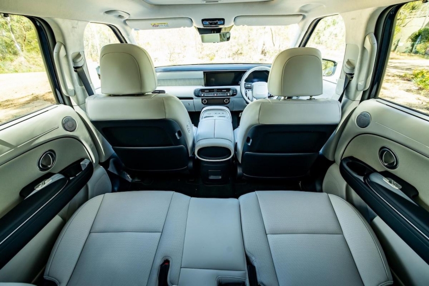 Chủ xe Hyundai Palisade Hybrid khen nội thất hơn mong đợi, so sánh độ êm với Lexus TX