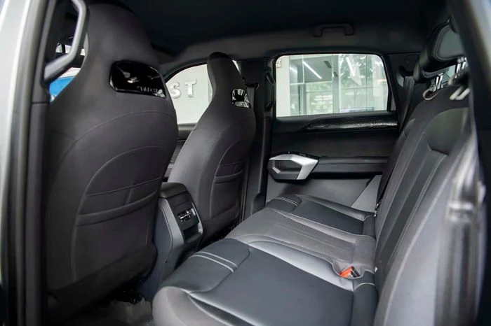 VinFast VF Wild: Bán tải tiện lợi, êm ái như SUV, ưu đãi cọc sớm 61 triệu đồng - Hình 2