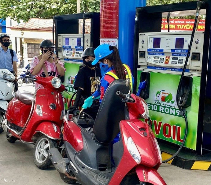 Tin xe hot 5/10: Mẫu ô tô ‘bình dân’ mới của Suzuki được săn đón vì xịn hơn Hyundai Grand i10 mà giá rẻ ngang Honda SH ảnh 3