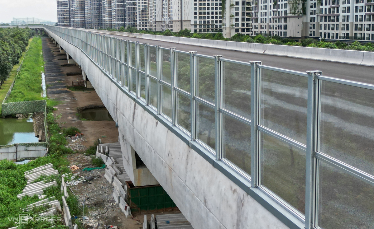 Tường chắn tường ồn