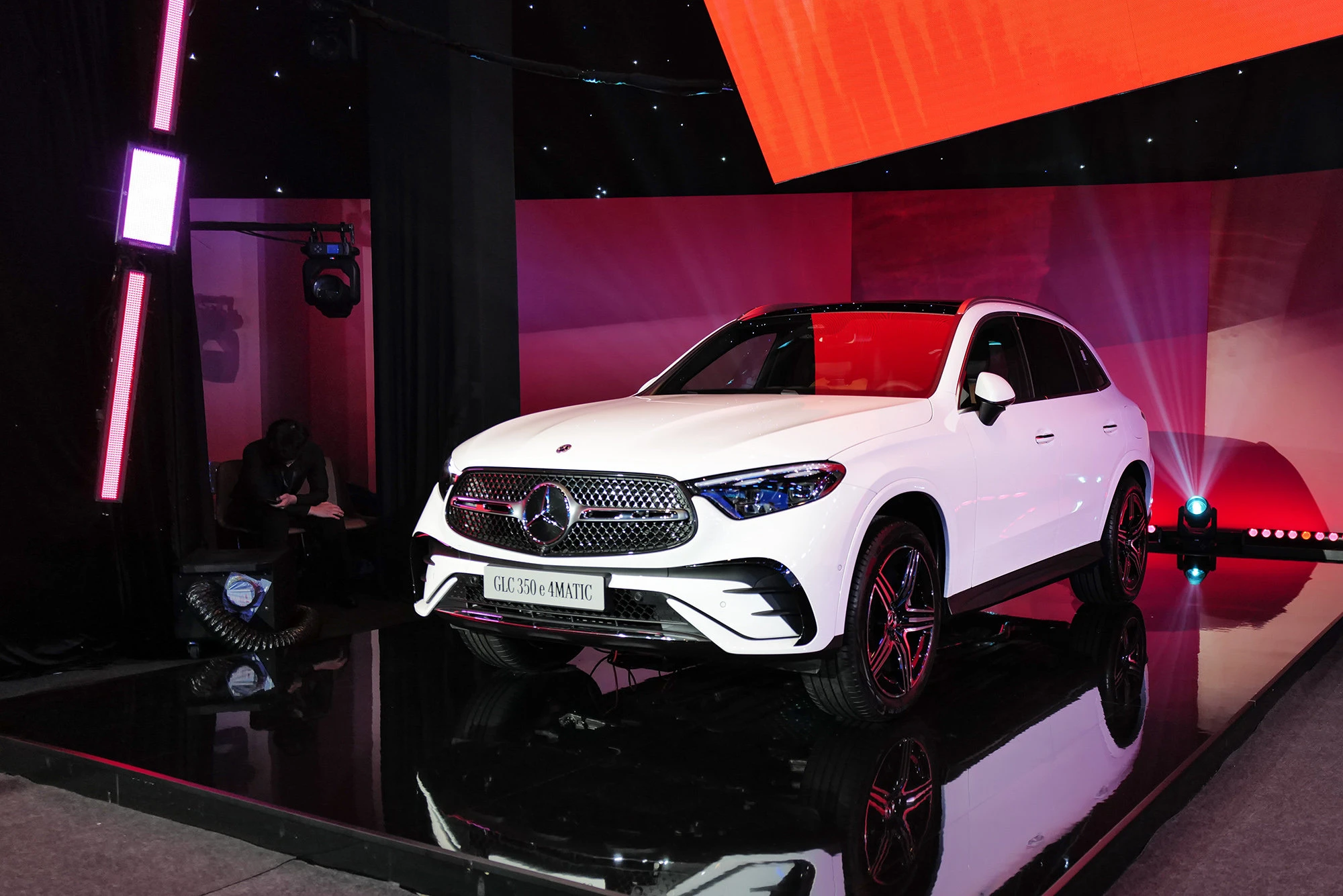 Mercedes-Benz phủ sản phẩm điện hóa tại Việt Nam - Hình 3