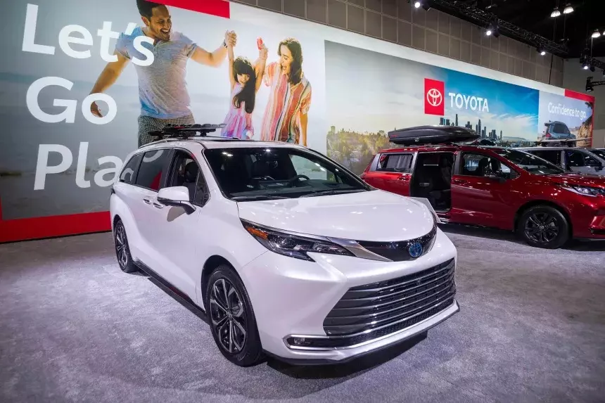 Toyota Sienna bán chạy như tôm tươi tại thị trường Mỹ
