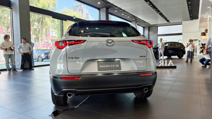 Mazda-CX30-22