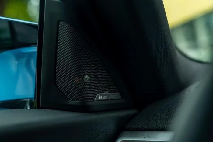 Cận cảnh BMW M2 giá gần 4,1 tỷ đồng vừa ra mắt thị trường Việt Nam - Hình 24