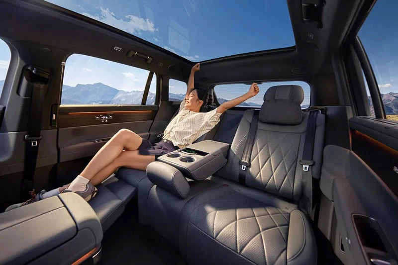 SUV công suất 295 mã lực, di chuyển 451 km không cần đổ xăng, giá gần 900 triệu đồng - Hình 6