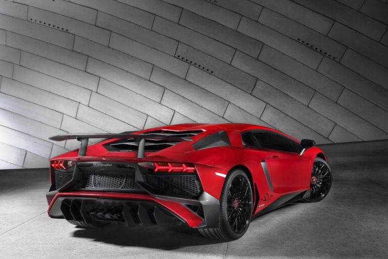Hình Lamborghini SV