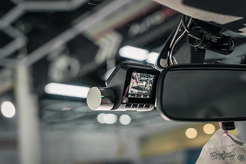 Camera trước A510 và màn hình tại vị trí lắp trên xe