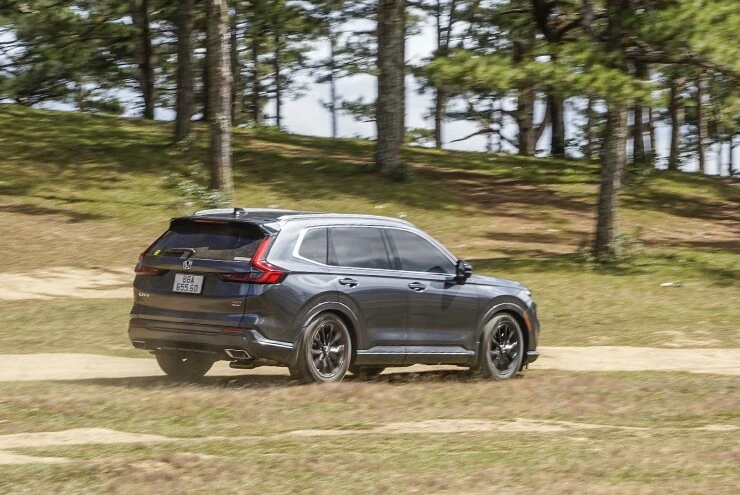 Đánh giá chi tiết Honda CR-V 2026: Đột phá công nghệ hybrid và bảng giá lăn bánh mới nhất - Hình 7