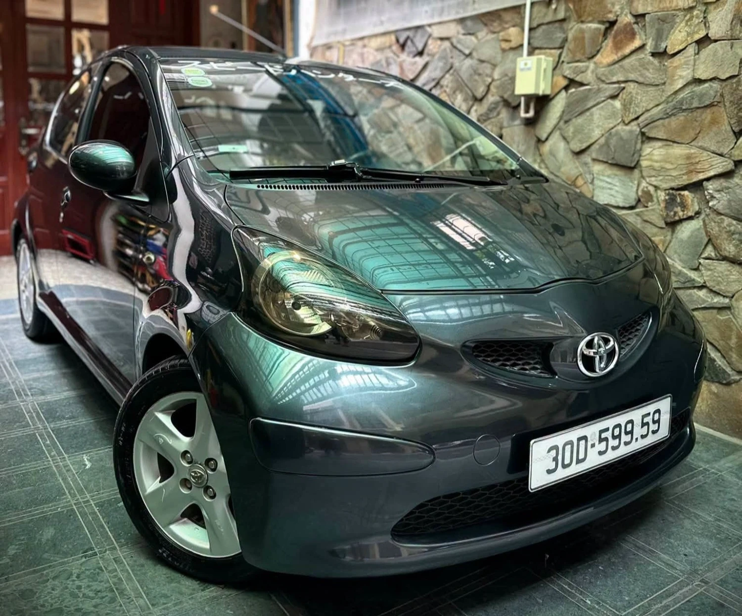 Toyota Aygo 2006 số sàn, xe nhỏ, lạ và hiếm giá 125 triệu có nên mua? - Hình 1