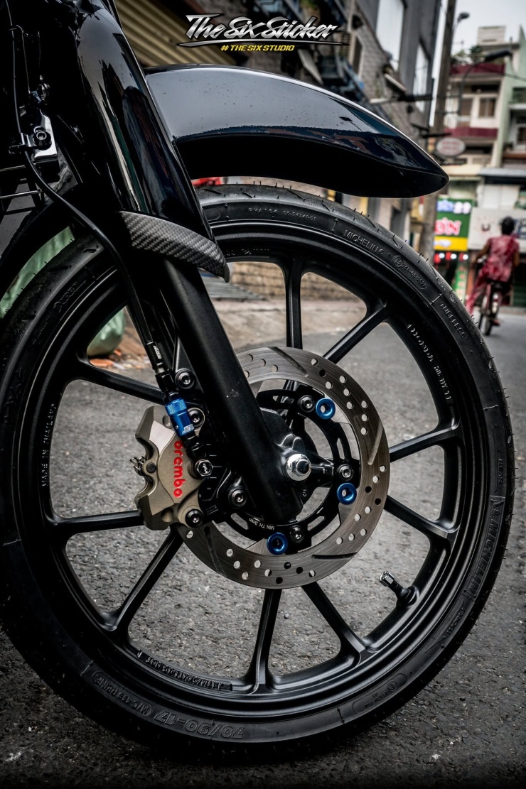 Dân chơi Gia Lai chi 120 triệu độ Honda Cub 125 thành bản đen tuyền huyền bí - 9