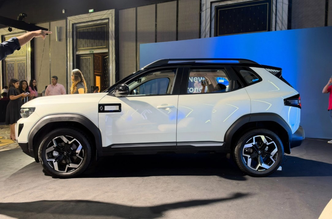 Mẫu SUV hybrid 5 chỗ mới đẹp long lanh chính thức ra mắt: Nhỏ gọn hơn Mazda CX-5 và Honda CR-V, giá từ 463 triệu đồng