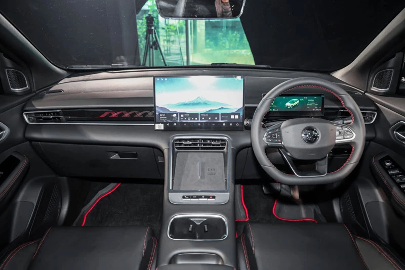 SUV hạng B động cơ tăng áp, thiết kế thể thao, giá gần 650 triệu đồng - Hình 6