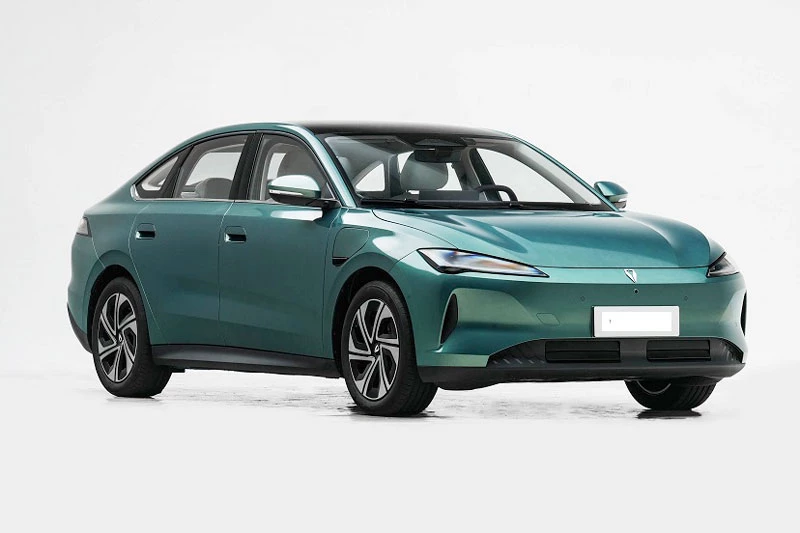 Xe điện hạng D công suất 195 mã lực, phạm vi hoạt động 555km, giá hơn 300 triệu đồng - Hình 1