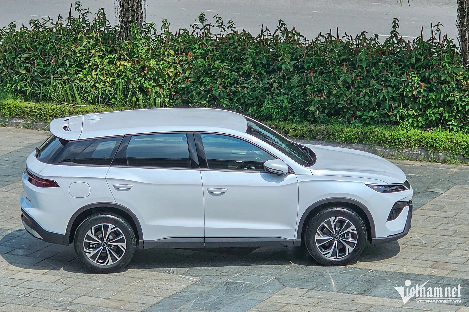 SUV PHEV, giá rẻ ngang Xforce, BYD Sealion 5 có cửa nào cạnh tranh tại Việt Nam? - Hình 6