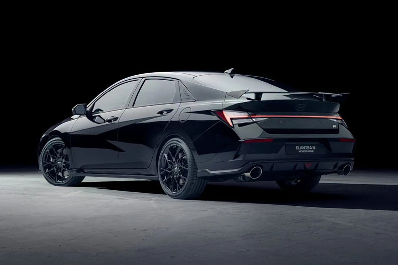 Hyundai Elantra N Monochrome ra mắt: Thiết kế thể thao, công suất 286 mã lực - Hình 3