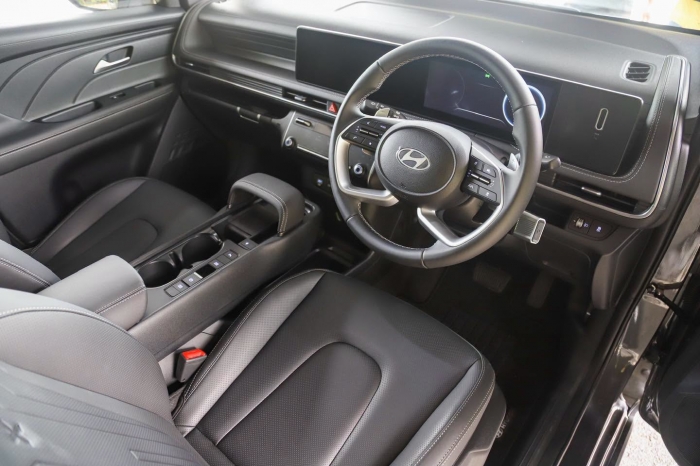 Hyundai-Stargazer-3