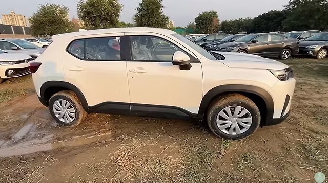 ‘Honda City phiên bản SUV’ chính thức mở bán, giá khởi điểm 318 triệu đồng rẻ hơn cả Hyundai Grand i10 và Kia Morning ảnh 3