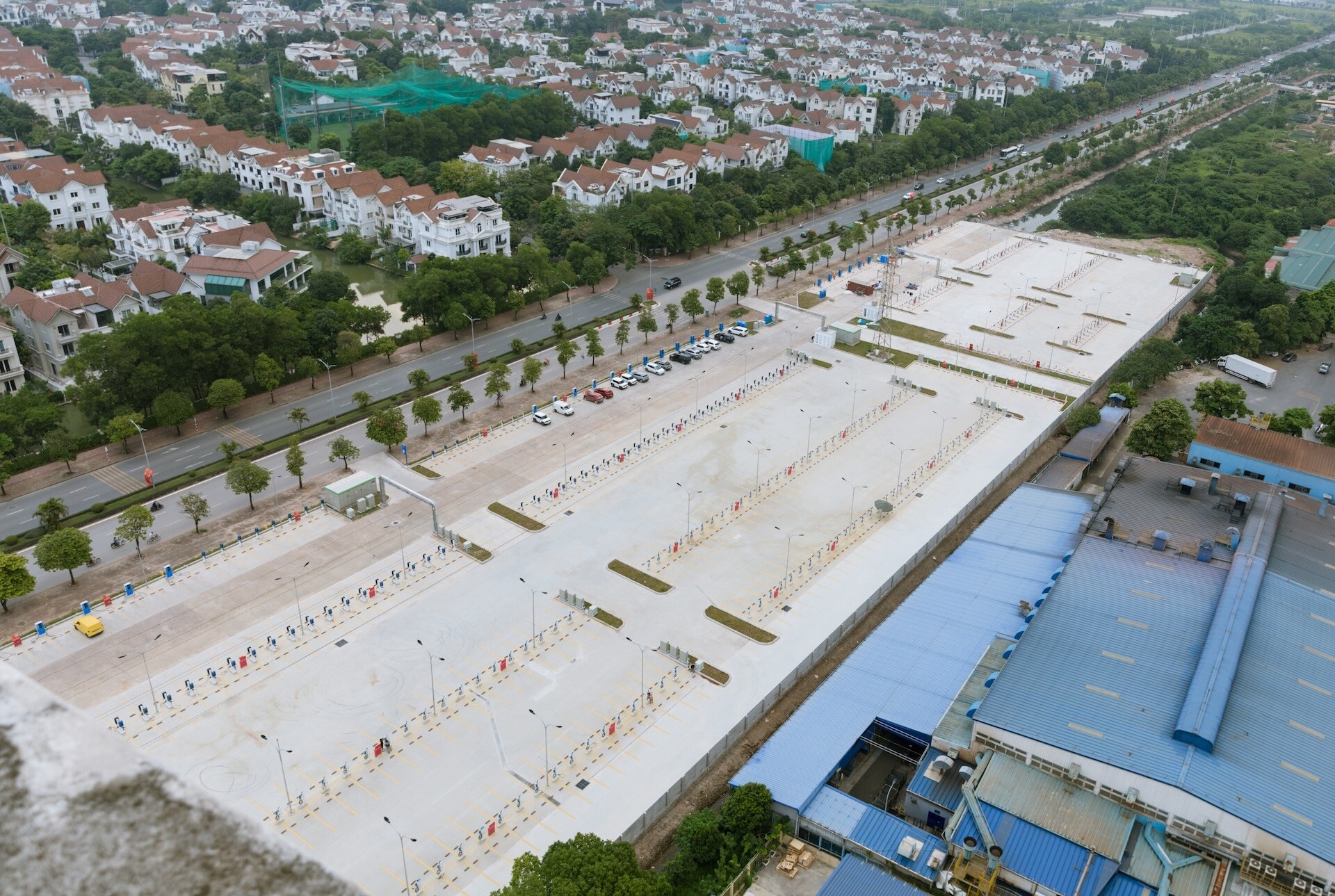 Bên trong trạm sạc ô tô điện V-Green quy mô lớn nhất Việt Nam, hơn 1.000 cổng tại Hà Nội - 7