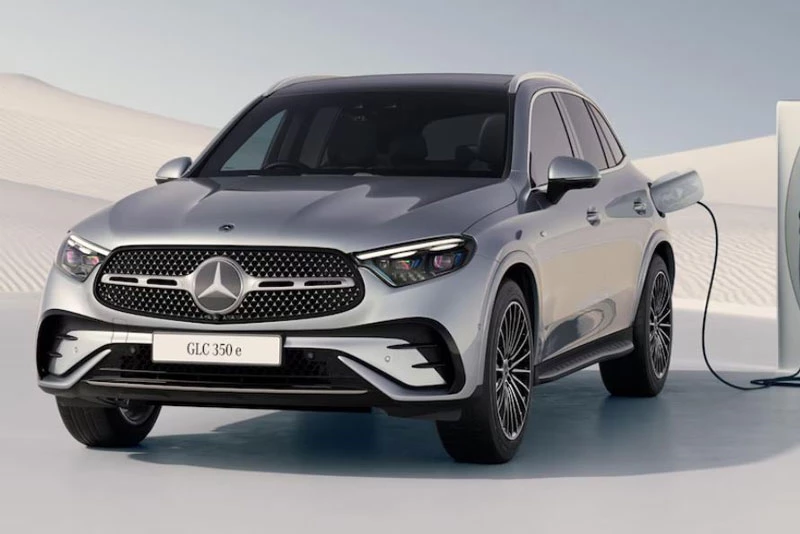 Chi tiết Mercedes-Benz GLC 350e vừa ra mắt Việt Nam, giá 2,999 tỷ đồng - Hình 2