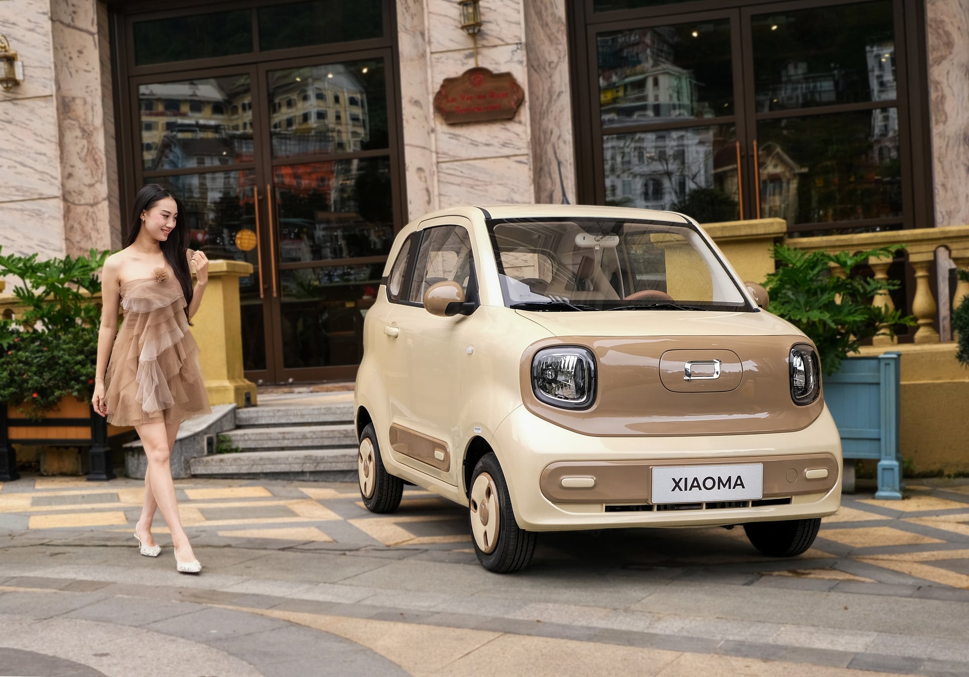Kích thước nhỏ gọn giúp xe linh hoạt xoay trở và thuận tiện tìm bãi đỗ trong không gian đô thị. (Ảnh: Fawcar Việt Nam)