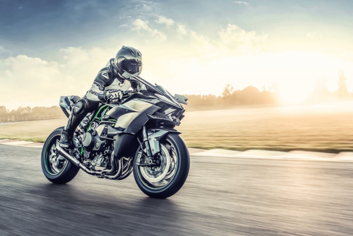 Ninja H2R động cơ