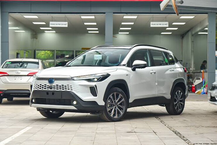 Corolla Cross HEV vẫn là một trong những mẫu xe hybrid chủ lực của Toyota tại Việt Nam.
