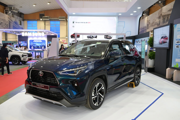 Yaris Cross tạo khoảng cách an toàn với các đối thủ cùng phân khúc.